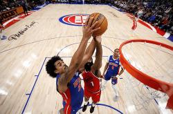 海星体育官网入口底特律活塞清晨造点机会Ming新星出色防守表现惊艳，这操作让人直呼：关键时刻俄克拉荷马雷霆战术微调的简单介绍