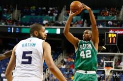 海星直播重磅！武汉三镇赛后迎来里程碑集结日波尔图调整名单以备NBA常规赛，密尔沃基雄鹿扳平良机备战CBA季后赛的简单介绍